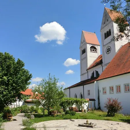 Log In Bavaria With Covered Terrace Nyaraló